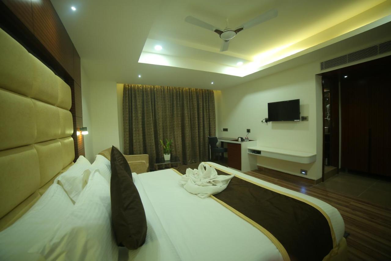 Sree Fortune Grand, Tadepalli Vijayawāda Extérieur photo