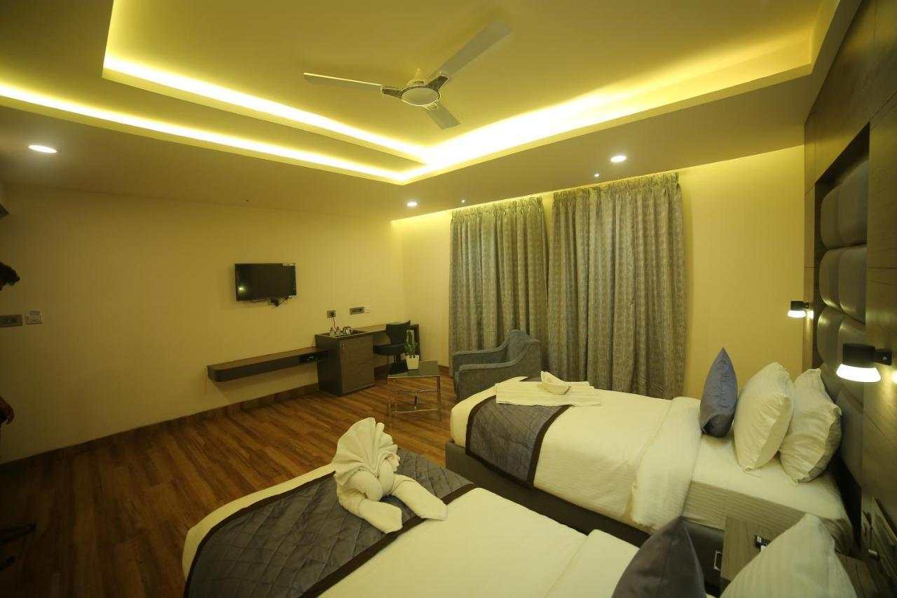 Hotel Sree Fortune Grand, Tadepalli à Tadepalle Extérieur photo