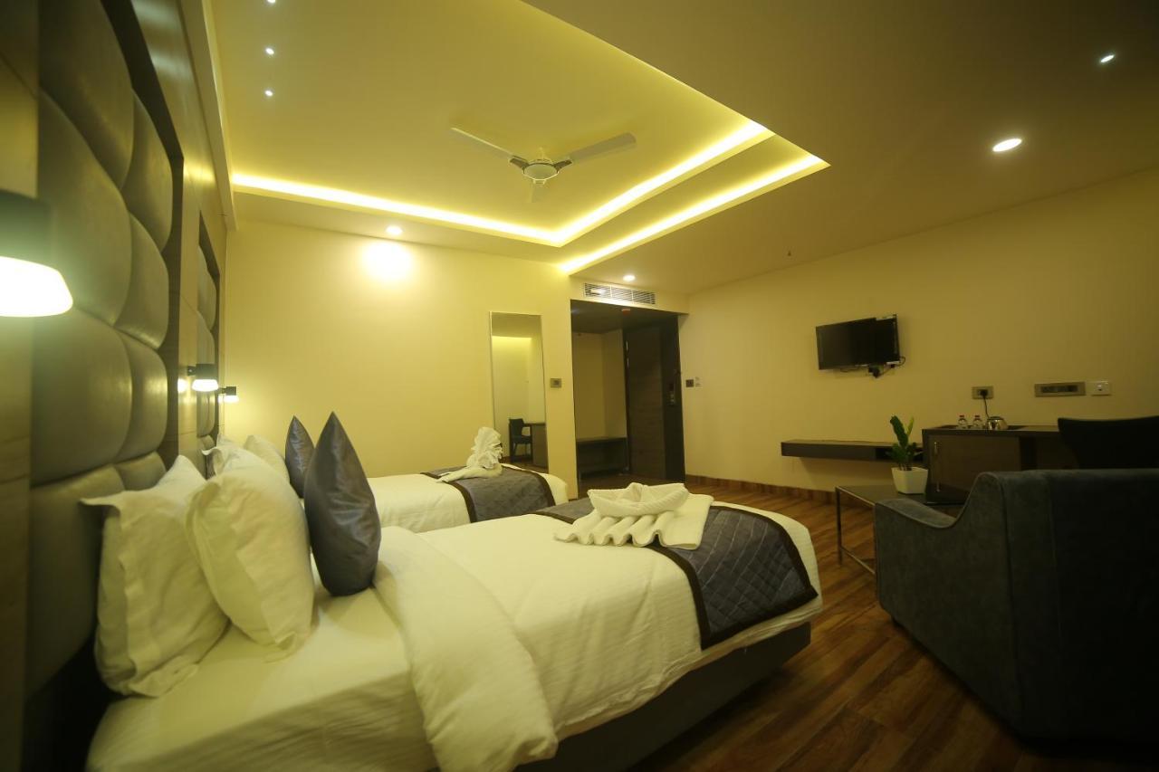 Sree Fortune Grand, Tadepalli Vijayawāda Extérieur photo